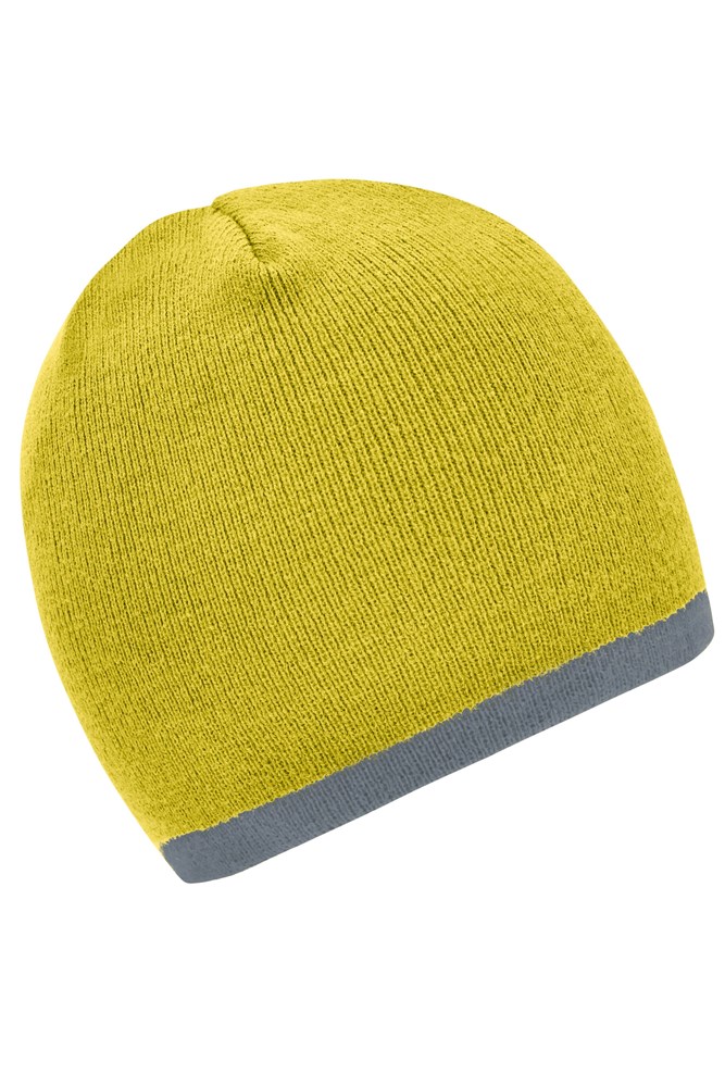 Beanie with Contrasting Border