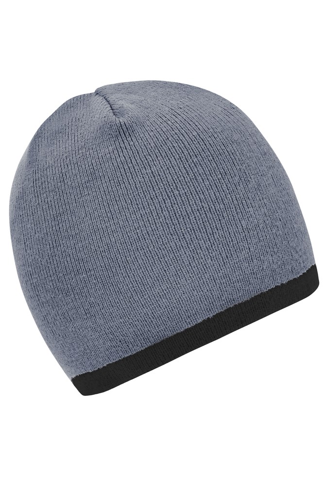 Beanie with Contrasting Border